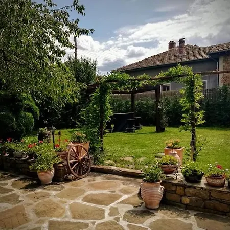 Villa Yana